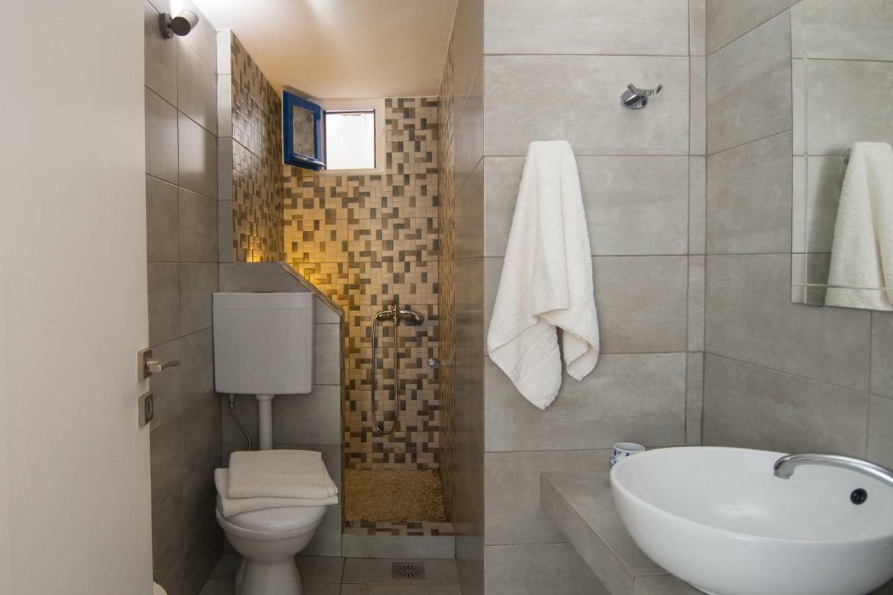Evgenia Rooms And Apartments Folégandros Exterior foto